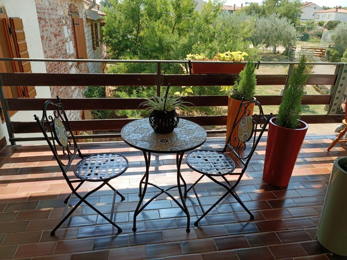 Moratto'S Apartments Umag Exterior foto